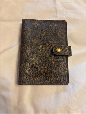 Louis Vuitton agenda CA0918